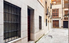La Casa de Gigantones by Toledo AP